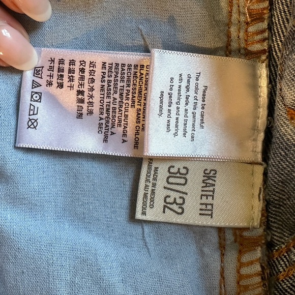 BDG Blue Skate Jeans with Timeless Style - Picture 4 of 8